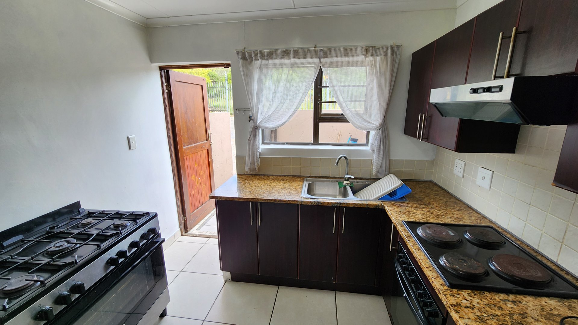 4 Bedroom Property for Sale in Seemeeu Park Western Cape